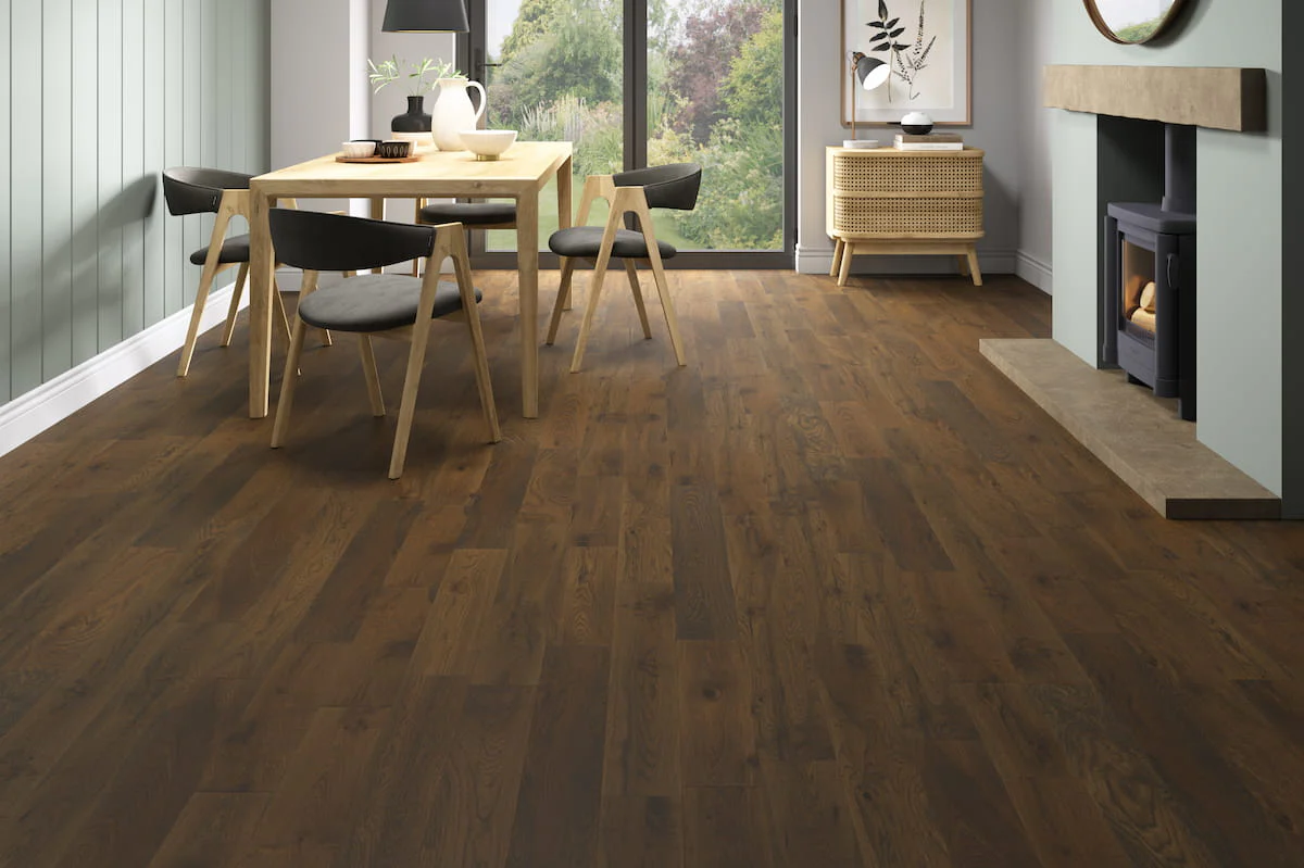 Engineered 14 or 15 mm flooring Home Choice Engineered Rustic Oak Flooring 14mm x 125mm Roasted Pecan Lacquered product image 1 | Wood Floors Online