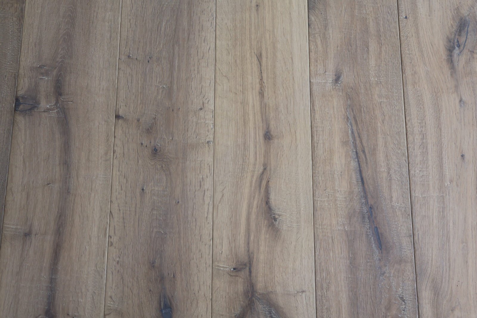 Vintage Smoked White oiled Vintage Smoked Natural oak Engineered Oak, 14mm x 190mm product image 3 | Wood Floors Online