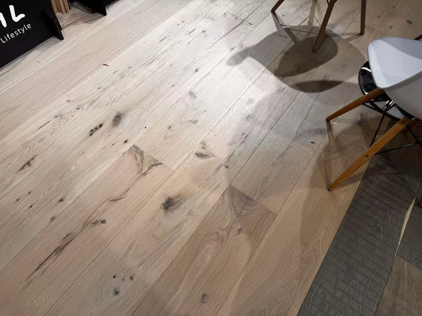 Invisible Lacquer Engineered Oak, 14mm x 220mm product image 1 | Wood Floors Online