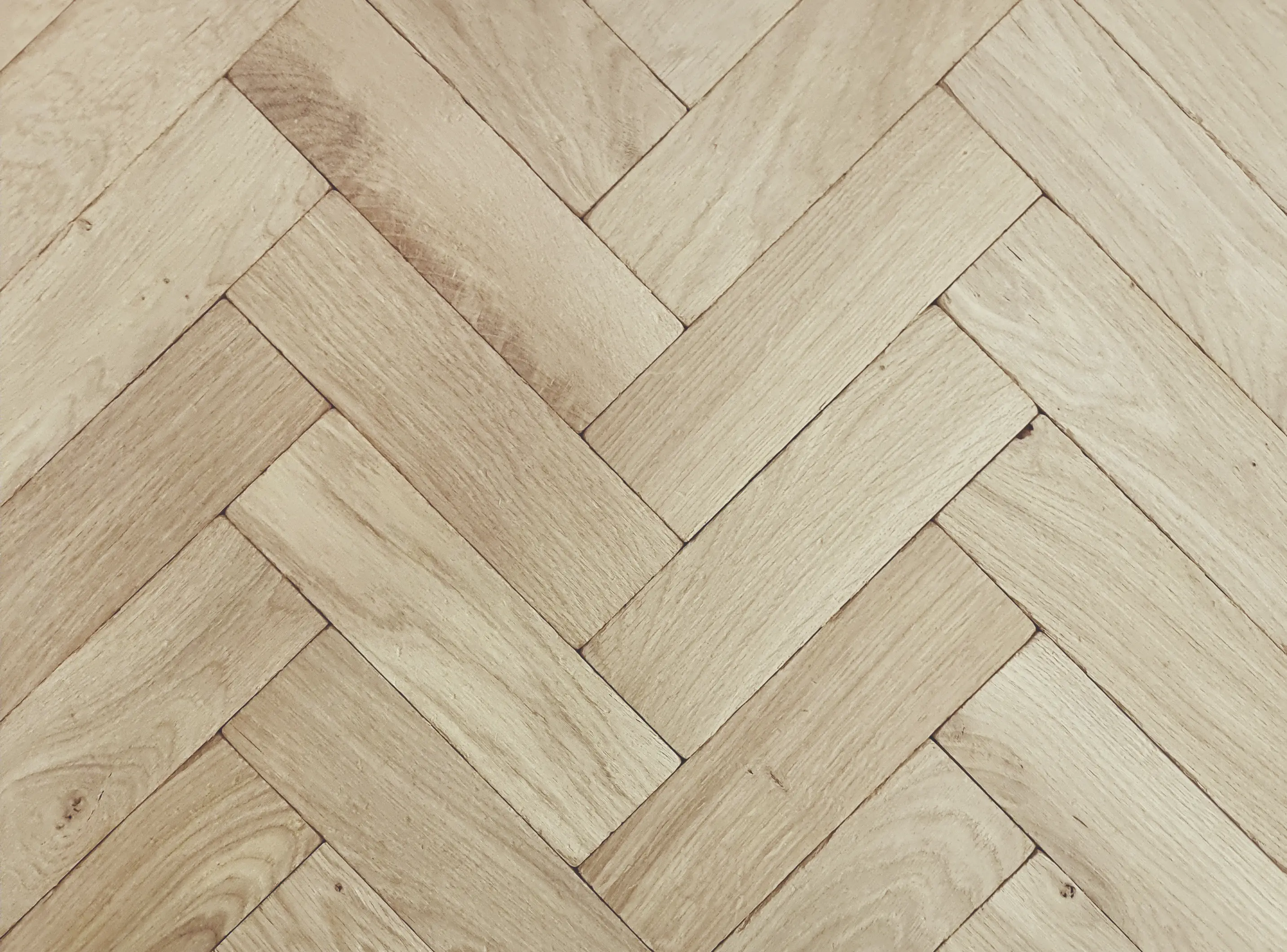 Solid Oak Parquet 22 x 70 x 230mm | Oak | Unfinished & Tumbled Rustic – WF-LV-120-T