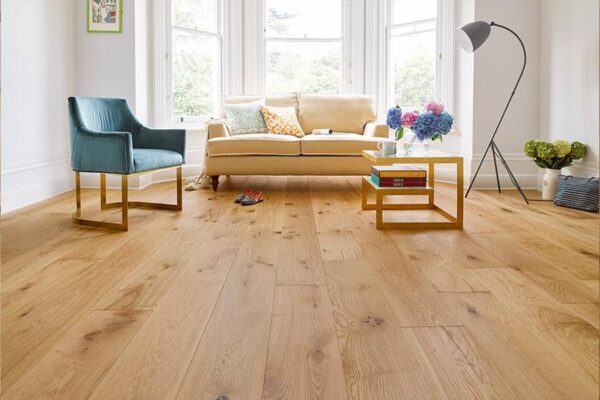 Galleria_Professional_Engineered_European_Rustic_Oak_Flooring_15mm_240mm_Natural_Brushed_Oiled_01_retail_f308d151-b321-459d-8926-6ec2a485be69