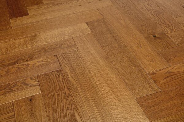 Home_Choice_Herringbone_Engineered_European_Rustic_Oak_Flooring_14mm_x_130mm_Brown_Sugar_Lacquered_02_2000x2000
