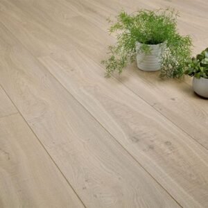 Audacity 12mm Laminate Summer Hill Oak Built-in Underlay - Image 1