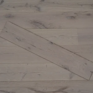 Engineered Oak 14/3 x 220 x 2200 | Invisible Finish Lac – YT-WF-OE14220HR - Image 3