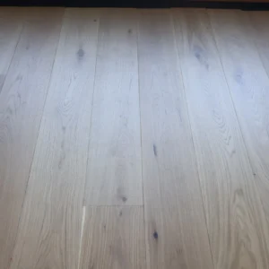 Engineered Oak Flooring 15/4 x 240 x 2200 | Invisible Finish (matt lac) | Classic Grade – YT-WF-OE1540LM - Image 3